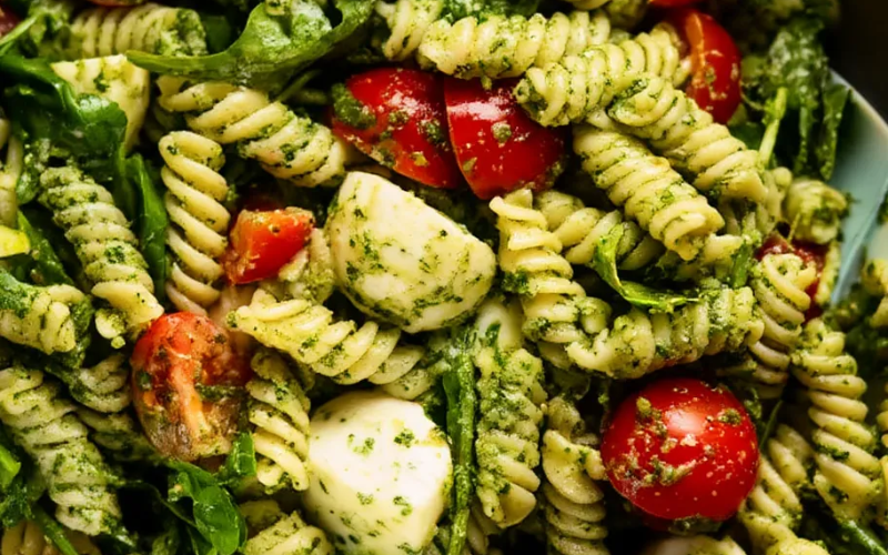Simple pesto pasta salad