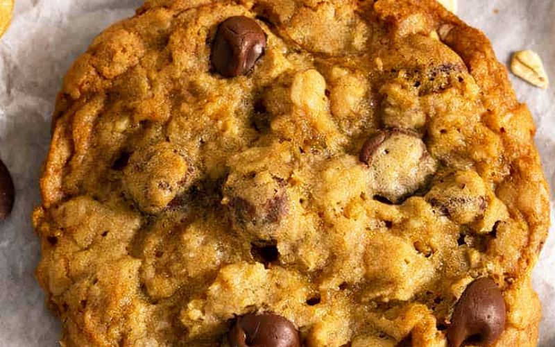 Best Oatmeal Chocolate Chip Cookie