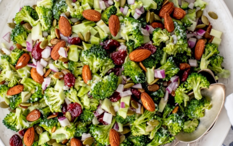 Best Healthy Broccoli Salad