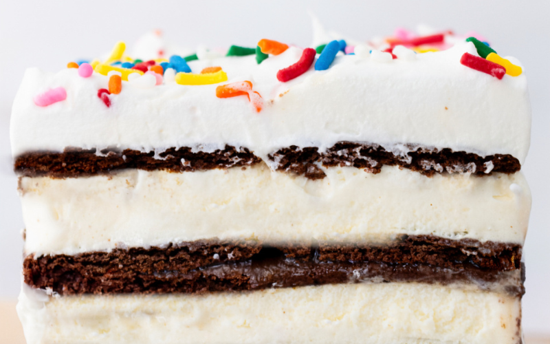 Easy Patriotic Ice Cream Sandwich Cake