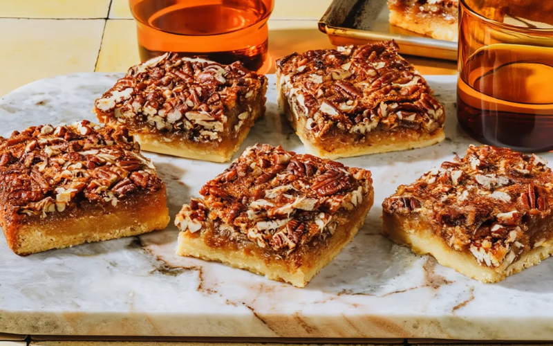 Easy Pecan Pie Bars